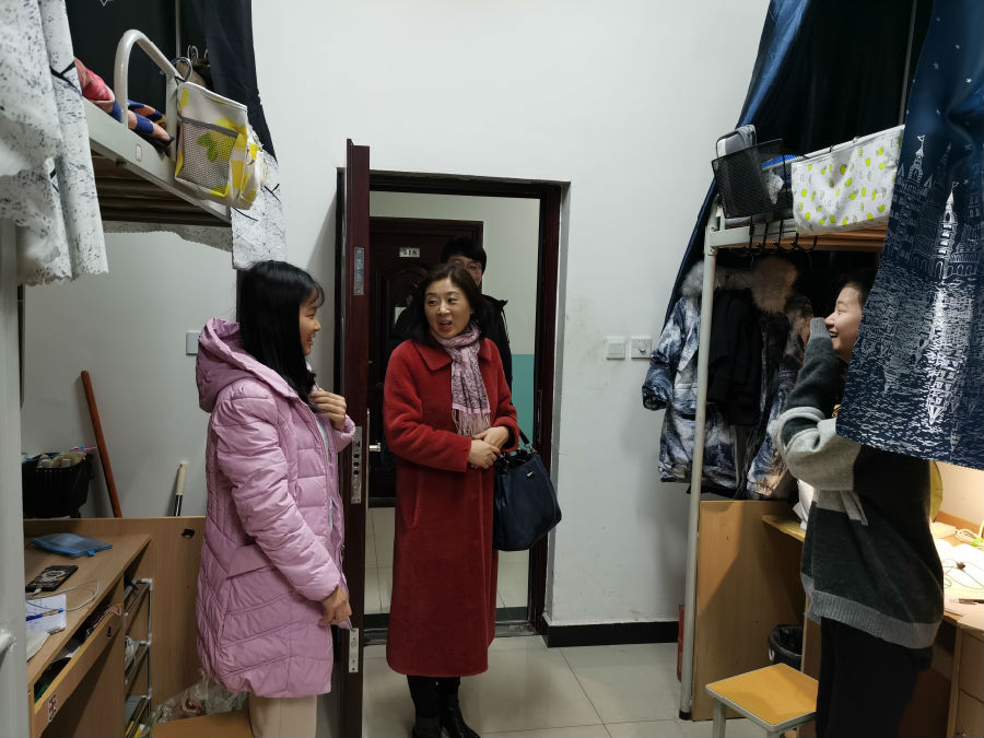 女生.jpg