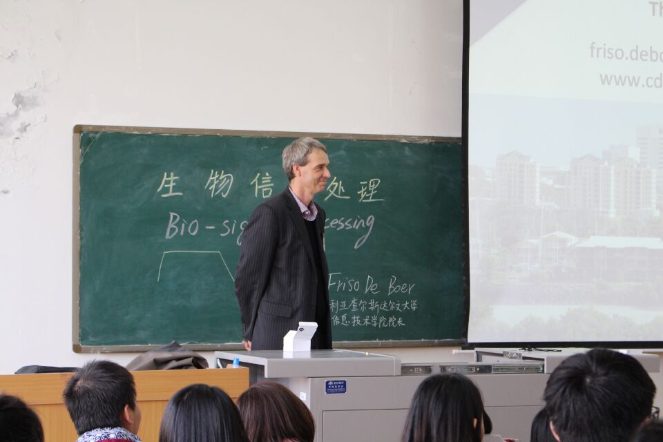 QQ图片20161102141218.jpg